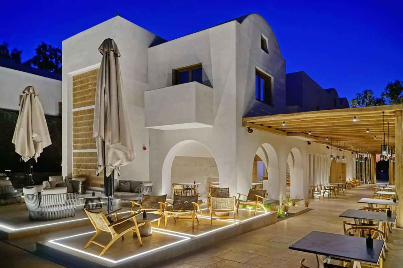 Radisson Blu Zaffron Resort, Santorini (Adults Only) Камарі Екстер'єр фото