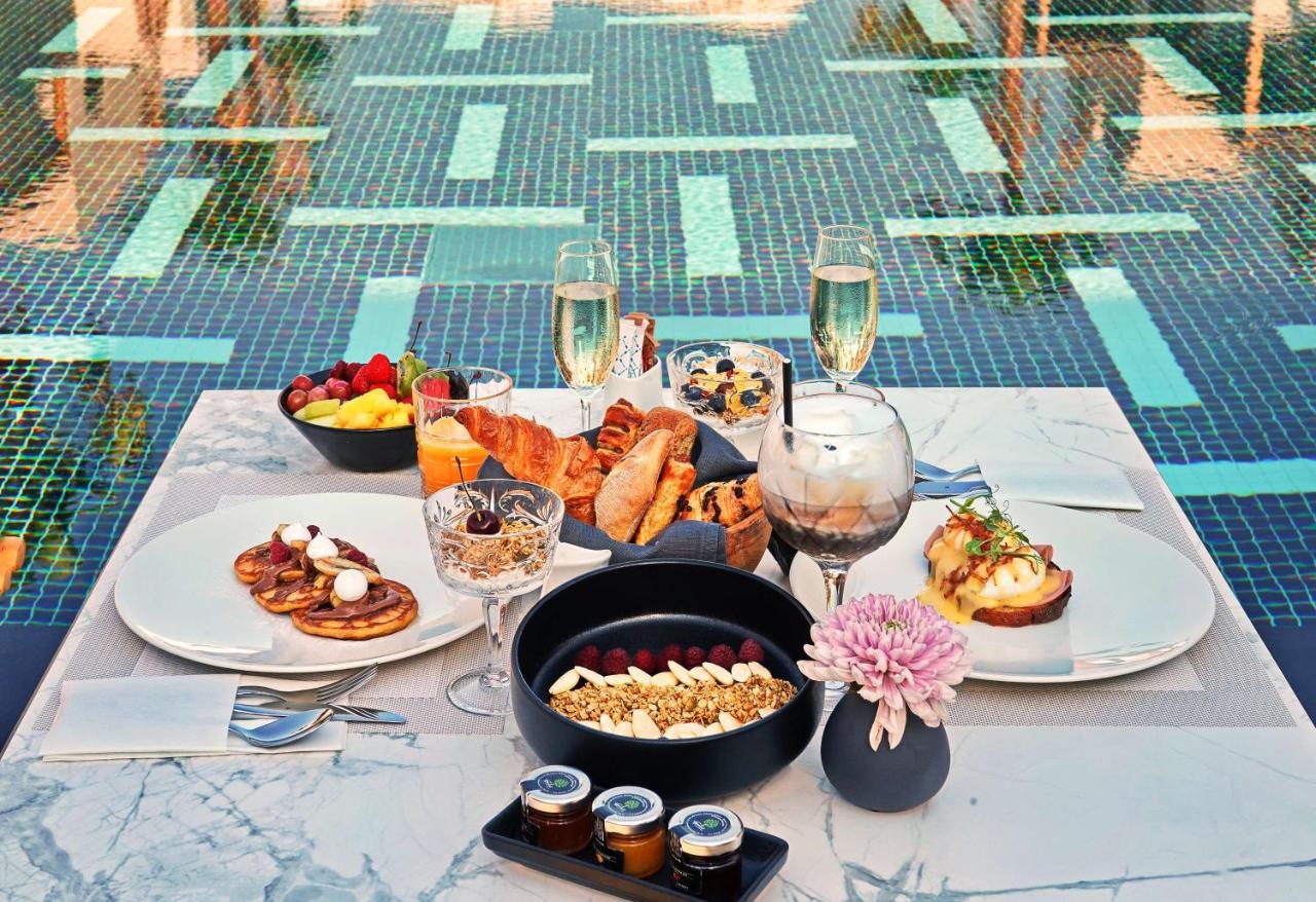 Radisson Blu Zaffron Resort, Santorini (Adults Only) Камарі Екстер'єр фото