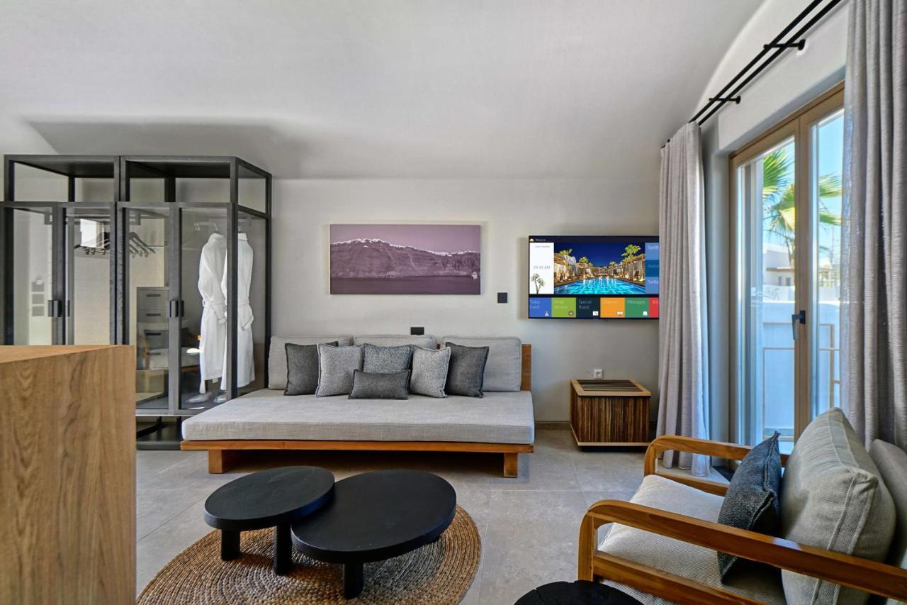 Radisson Blu Zaffron Resort, Santorini (Adults Only) Камарі Екстер'єр фото