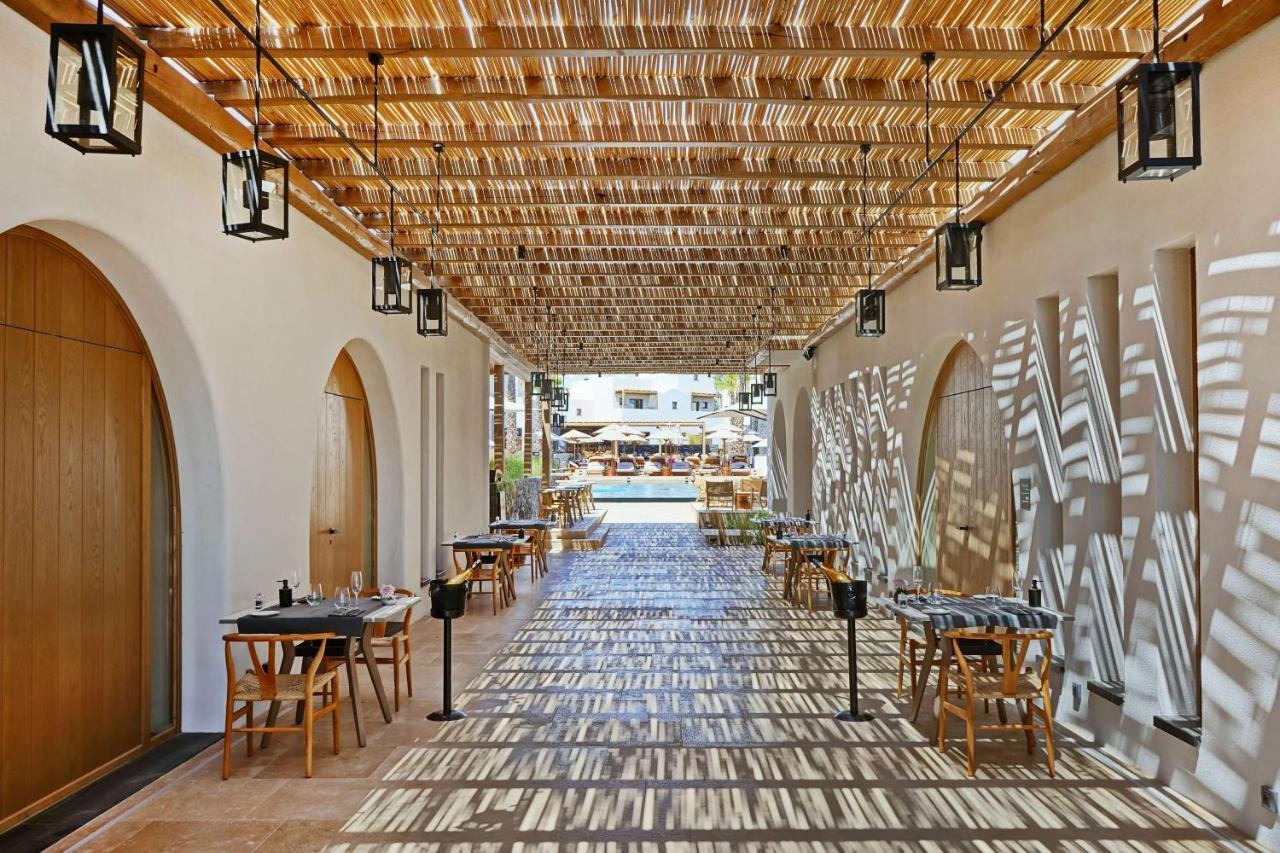 Radisson Blu Zaffron Resort, Santorini (Adults Only) Камарі Екстер'єр фото