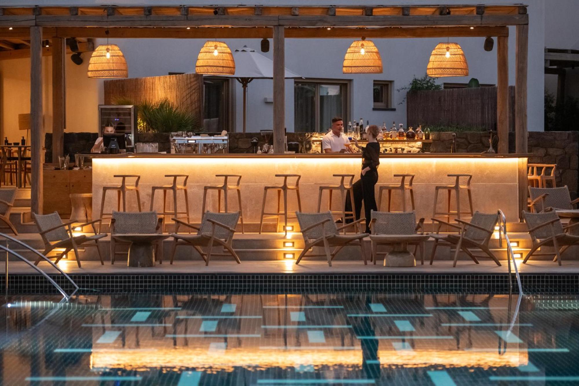 Radisson Blu Zaffron Resort, Santorini (Adults Only) Камарі Екстер'єр фото
